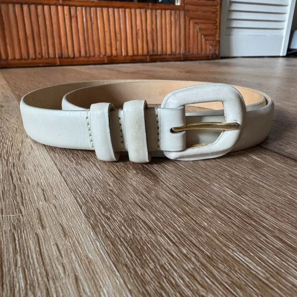 Nordstrom made in the USA Italian Calfskin Beige Cream‎ Leather Belt!